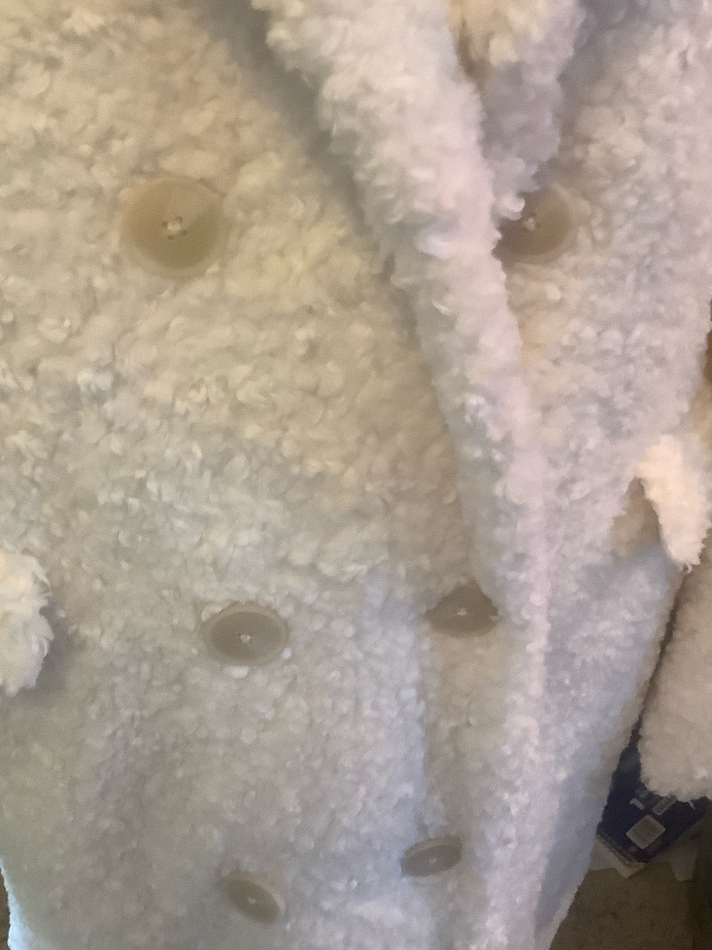 White Faux fur Double-Breasted Teddy trench style Coat - Picture 2 of 10